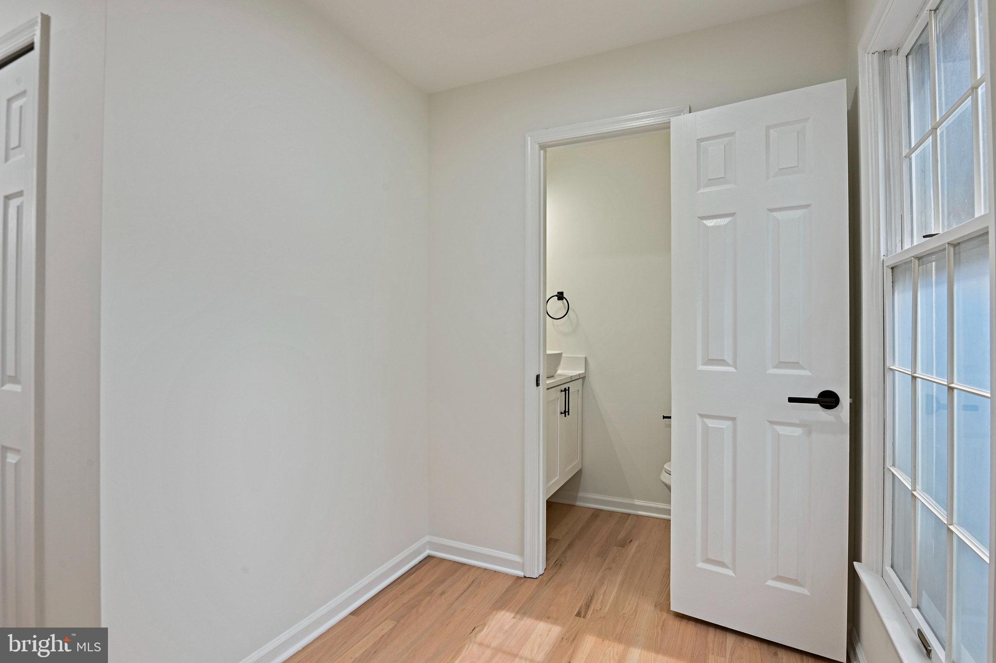 SILENTREE OF TYSONS - Residential