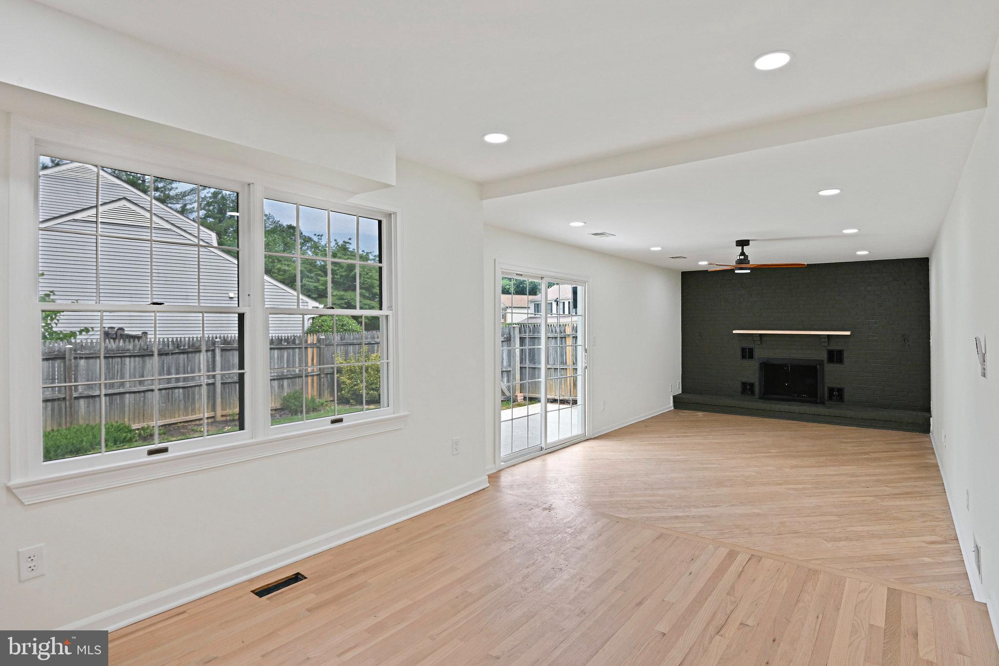 SILENTREE OF TYSONS - Residential