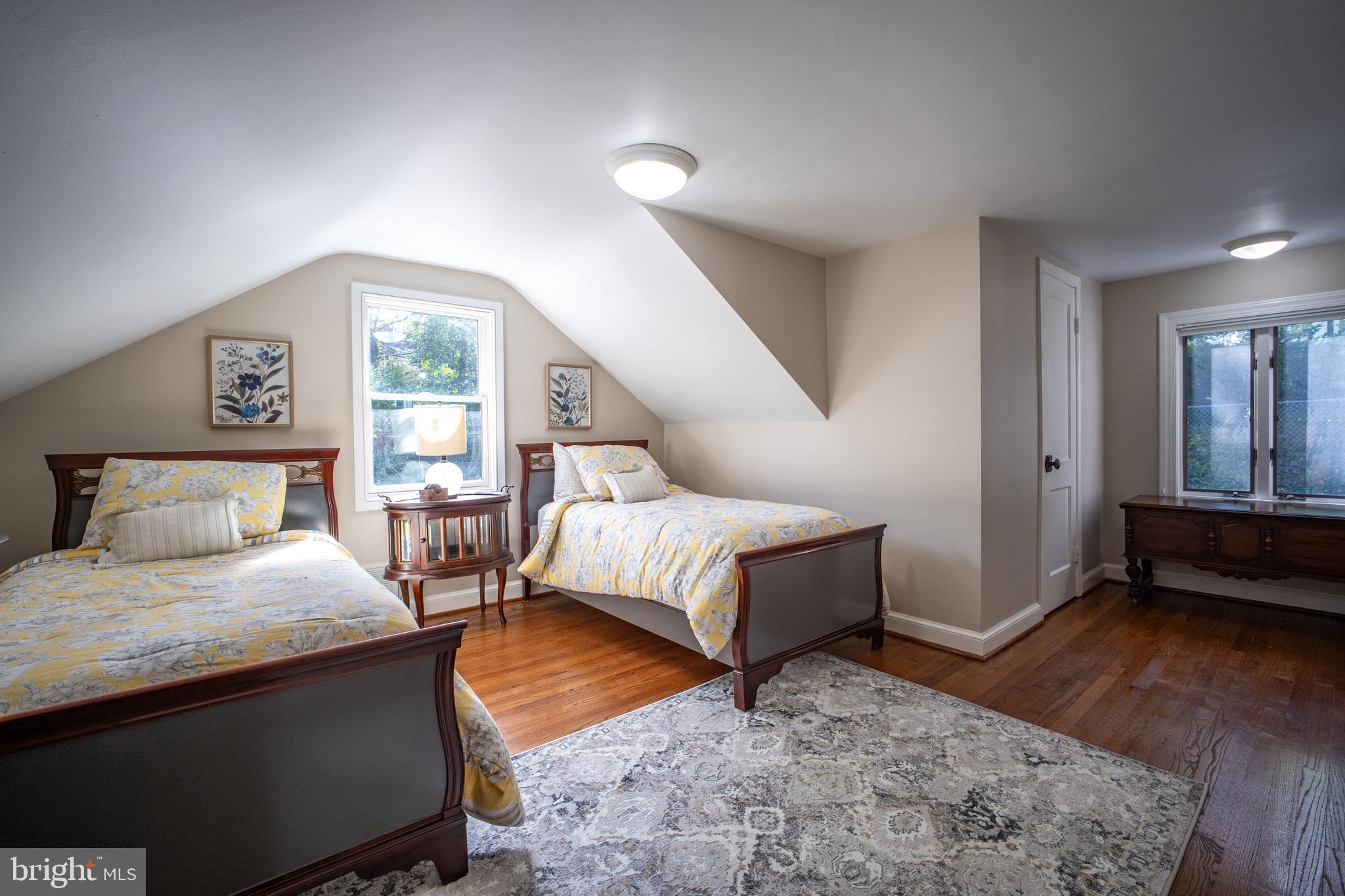 BELLEVUE FOREST - Residential Lease