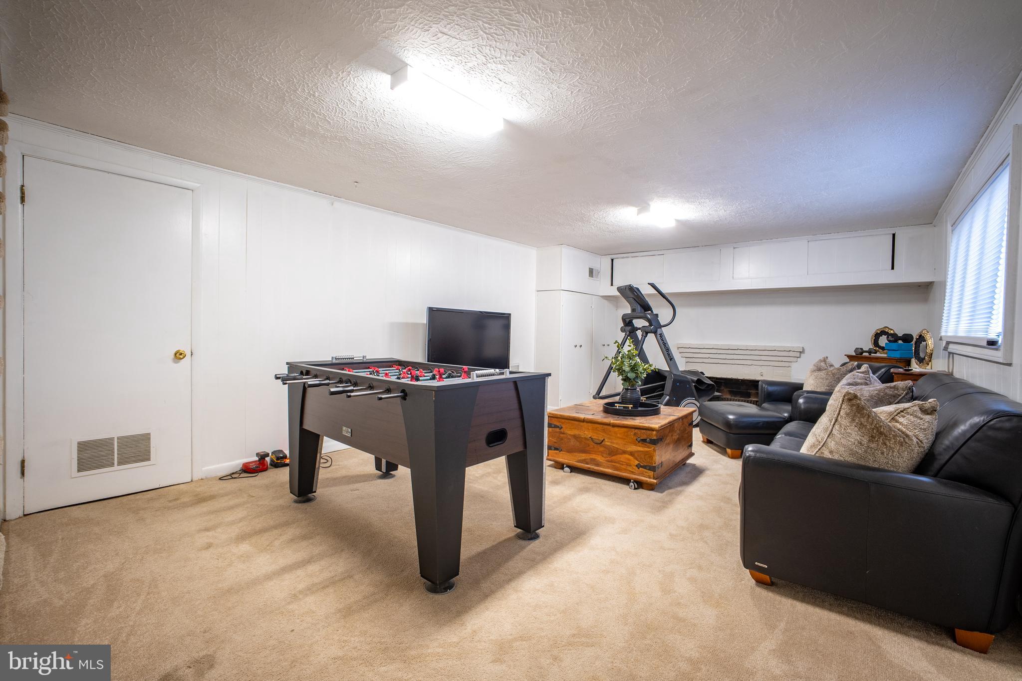 BELLEVUE FOREST - Residential Lease