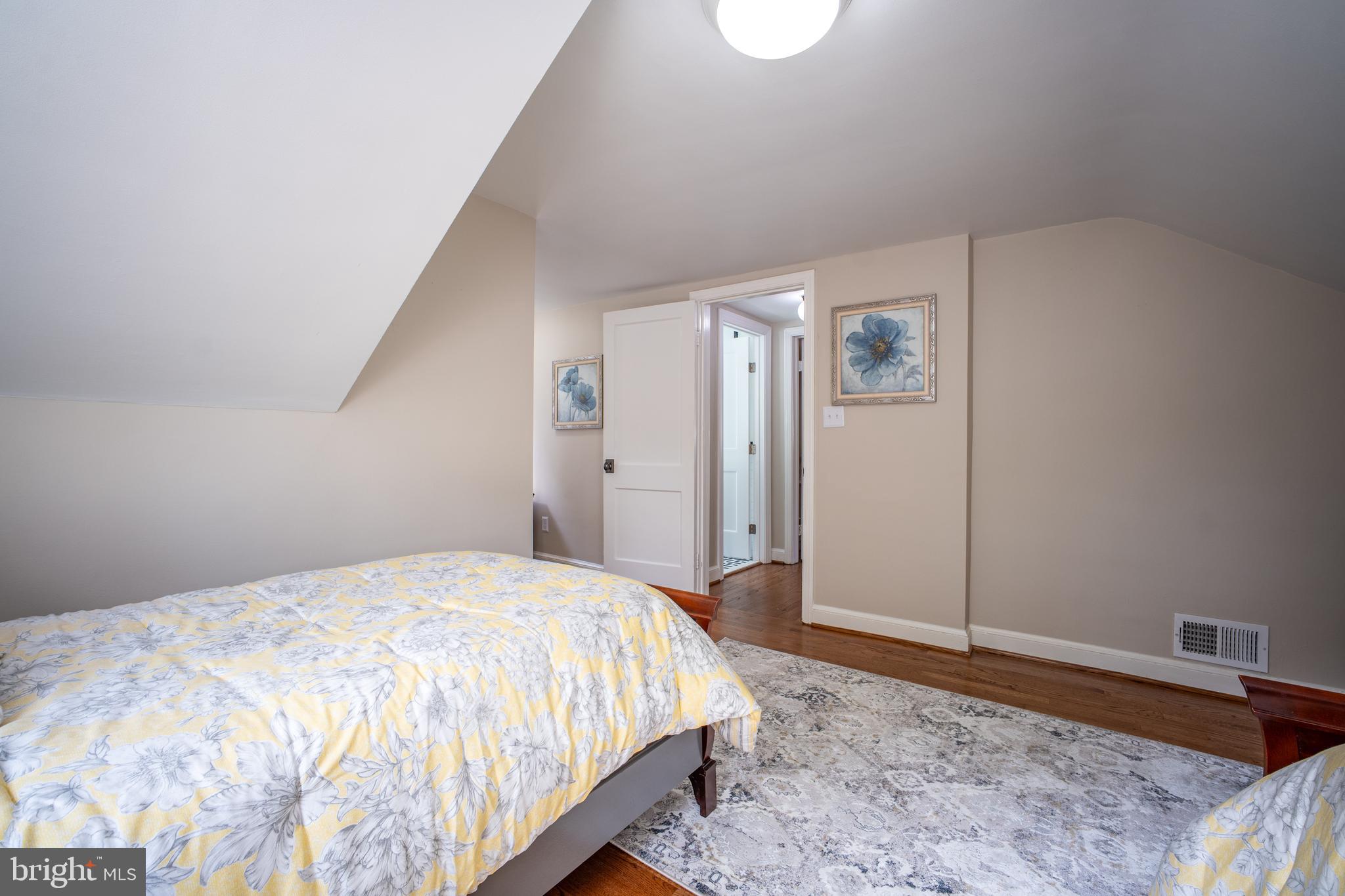 BELLEVUE FOREST - Residential Lease