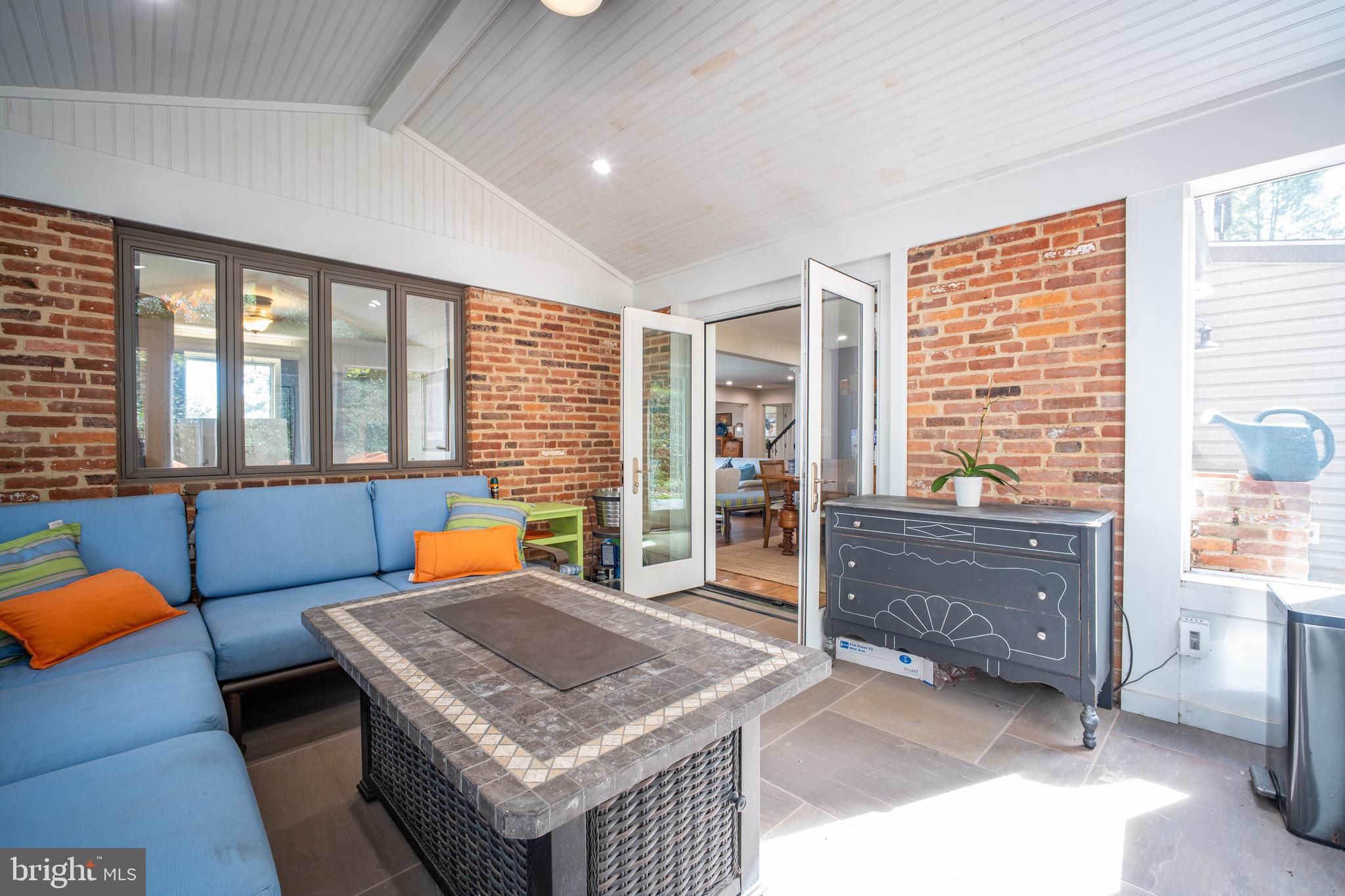 BELLEVUE FOREST - Residential Lease