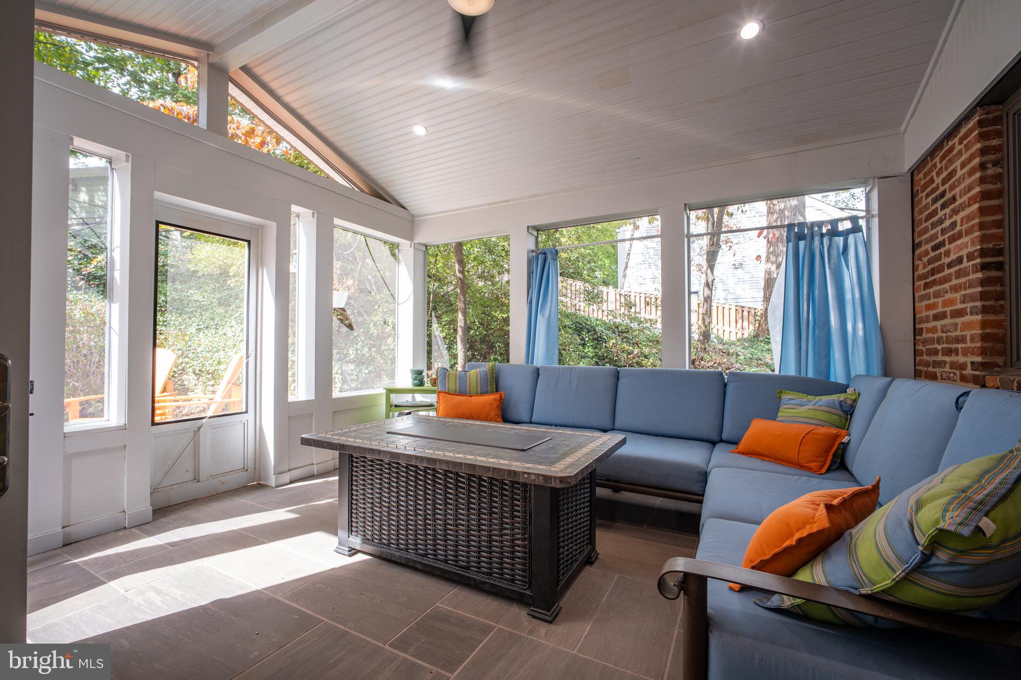 BELLEVUE FOREST - Residential Lease