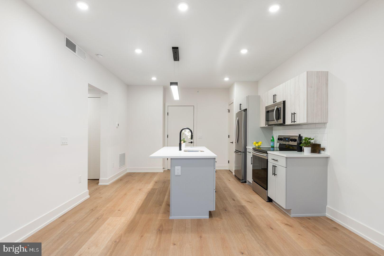 PASSYUNK SQUARE - Residential Lease