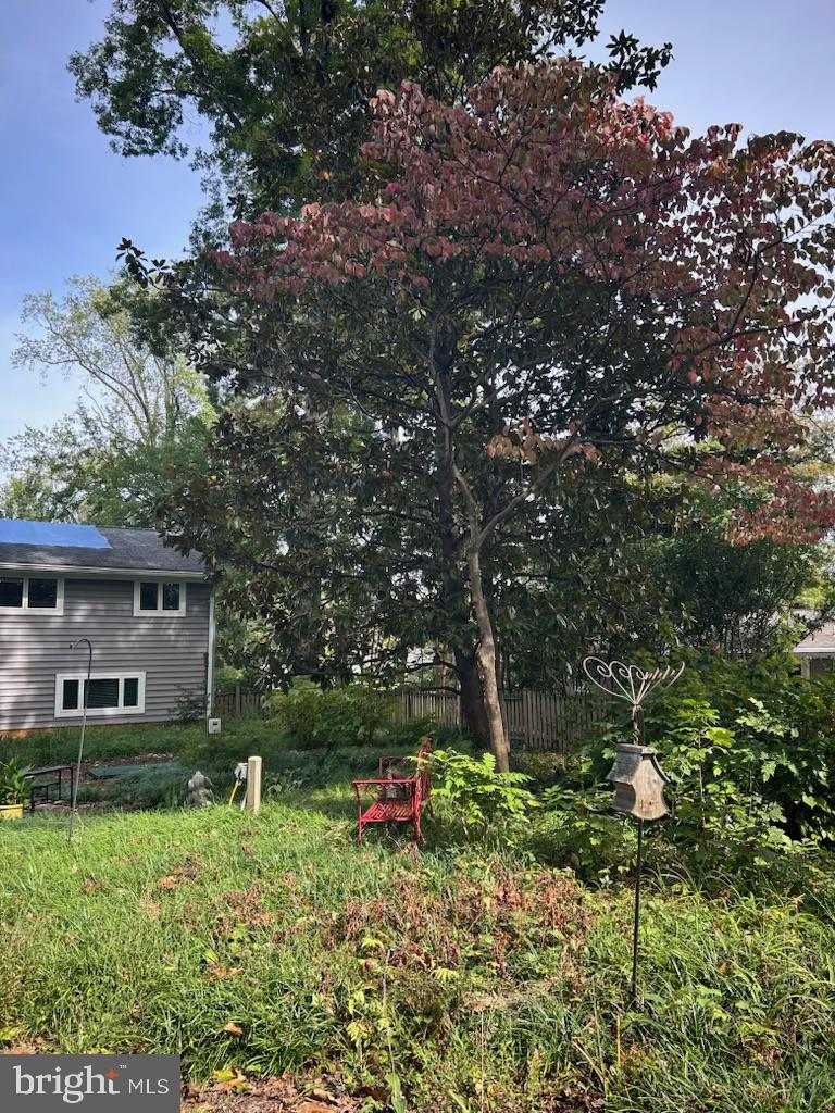 1846 LINDAMOOR DRIVE