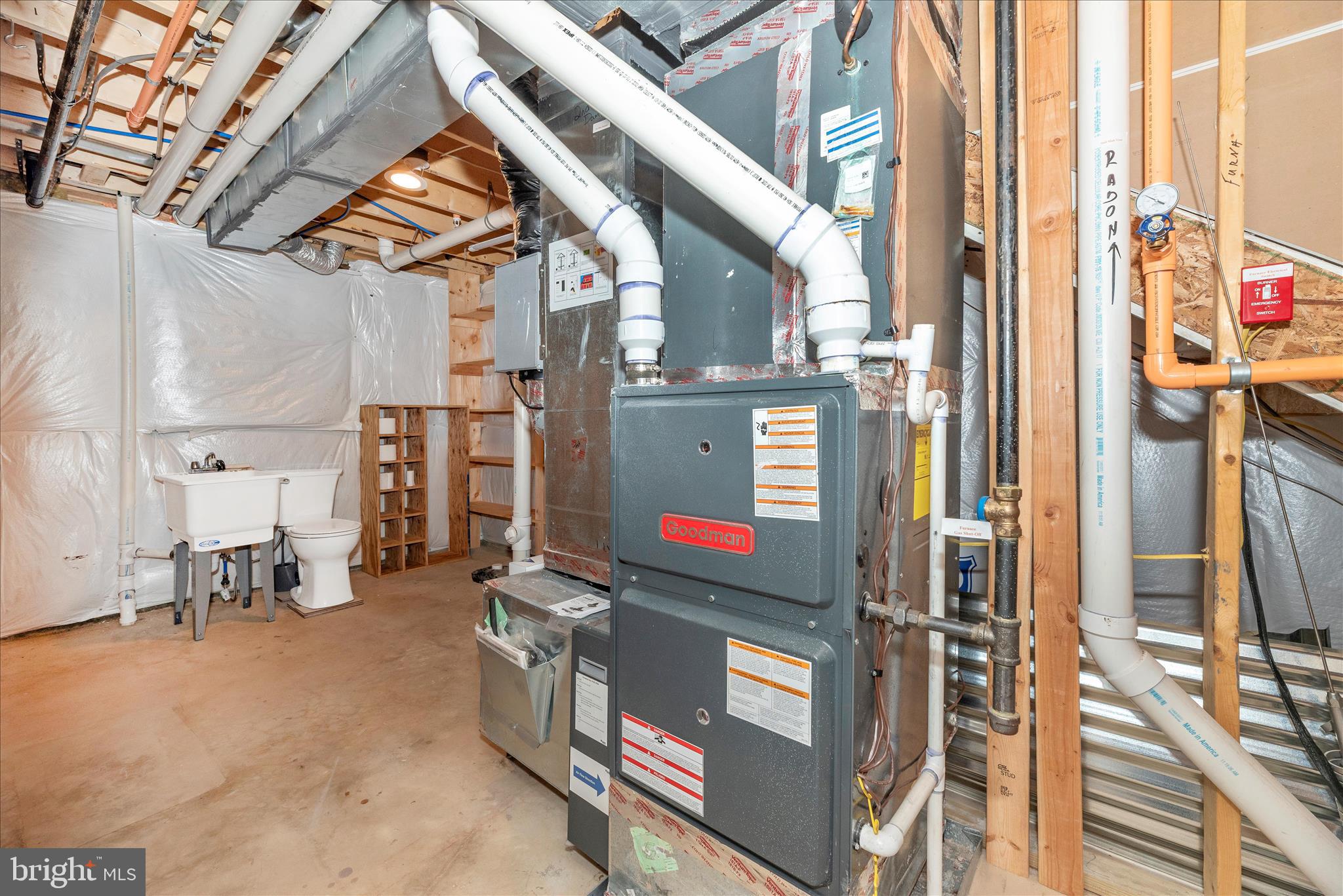 LAKE LINGANORE EAGLEHEAD - Residential