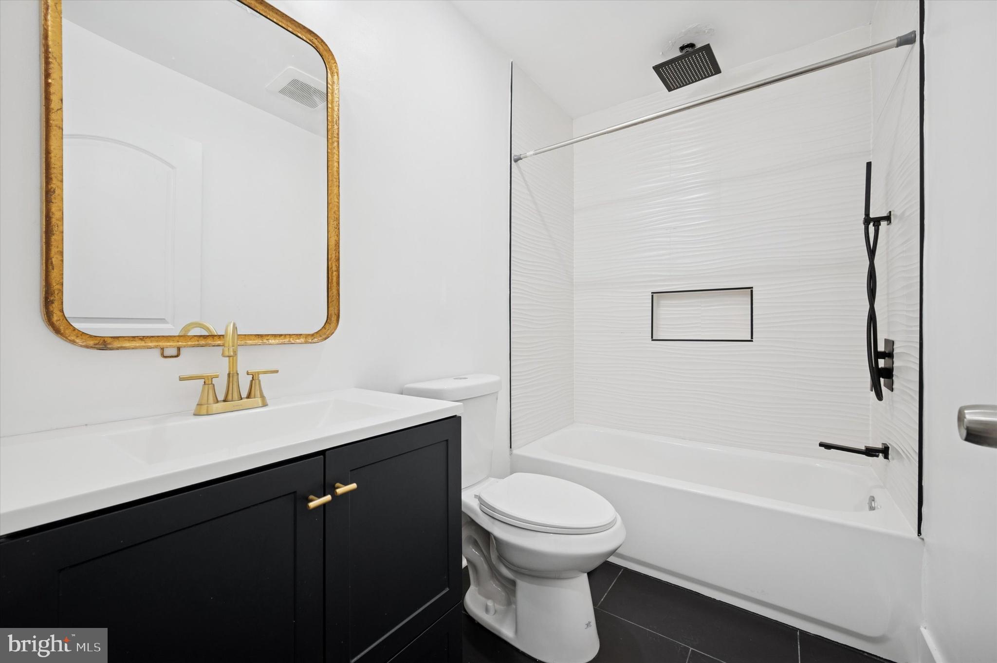 GERMANTOWN (EAST) - Residential