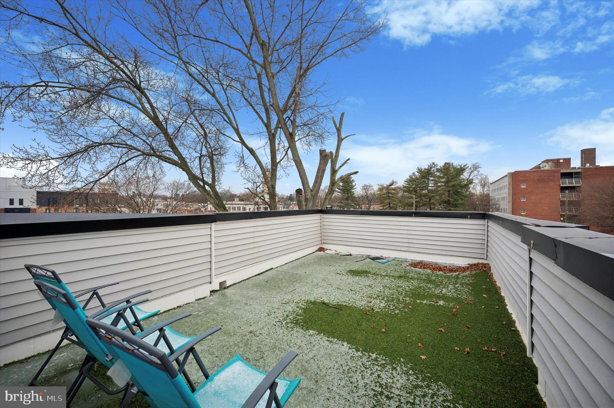 GERMANTOWN (EAST) - Residential