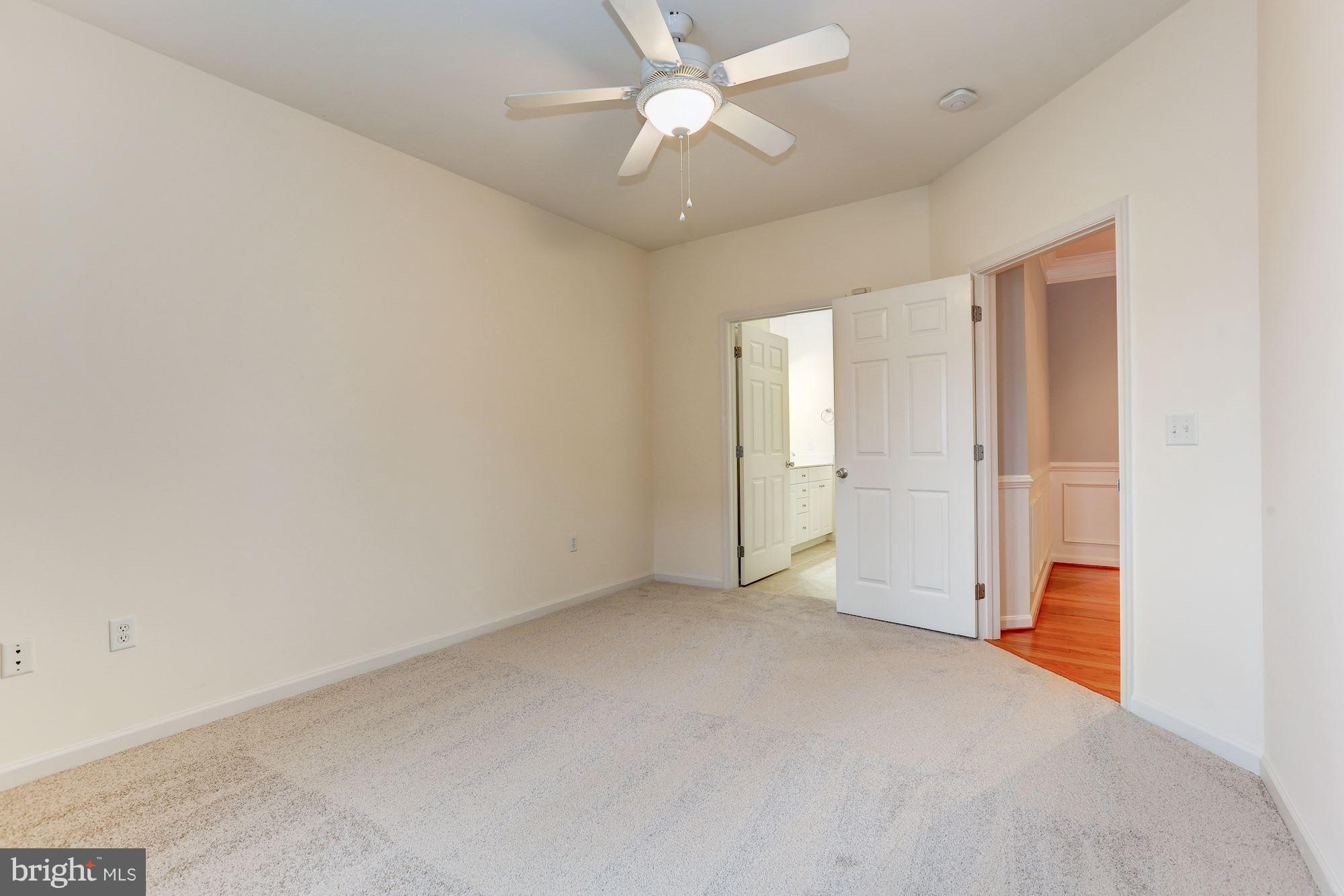 THE COLONNADE AT KENTLANDS - Residential