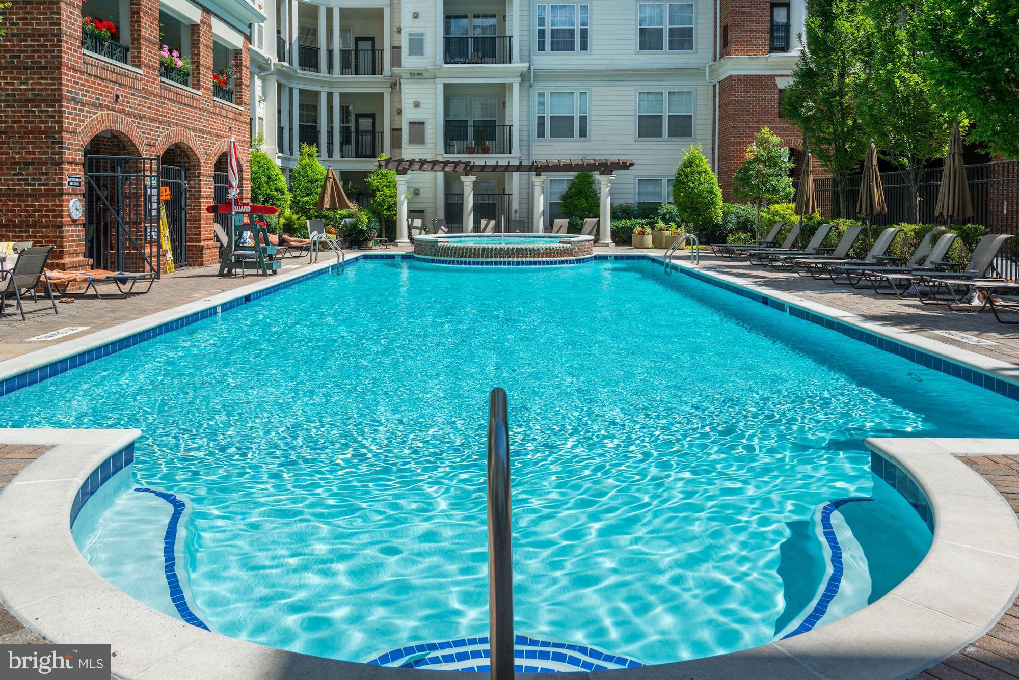 THE COLONNADE AT KENTLANDS - Residential