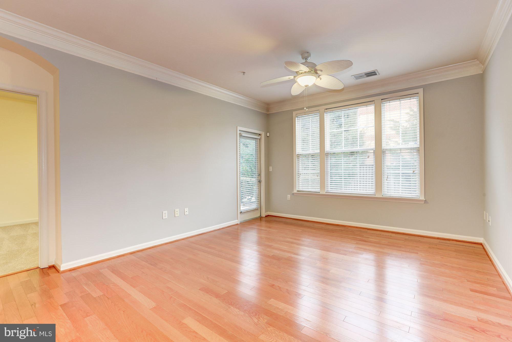 THE COLONNADE AT KENTLANDS - Residential