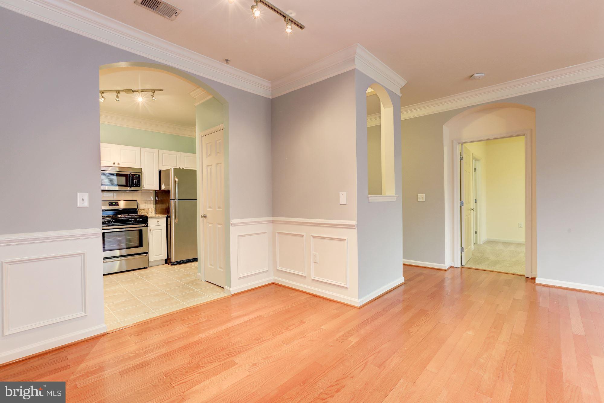 THE COLONNADE AT KENTLANDS - Residential