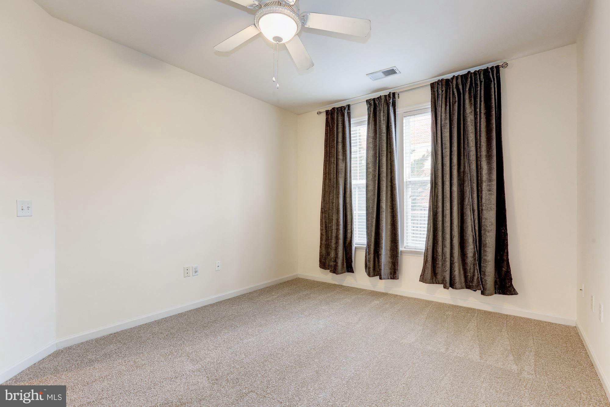 THE COLONNADE AT KENTLANDS - Residential