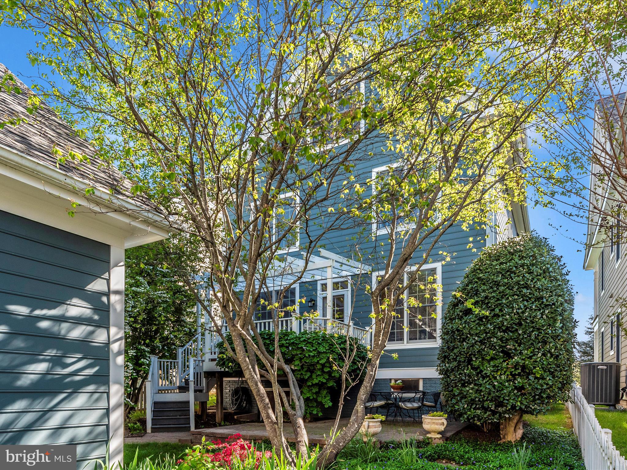 VILLAGES OF URBANA - Residential