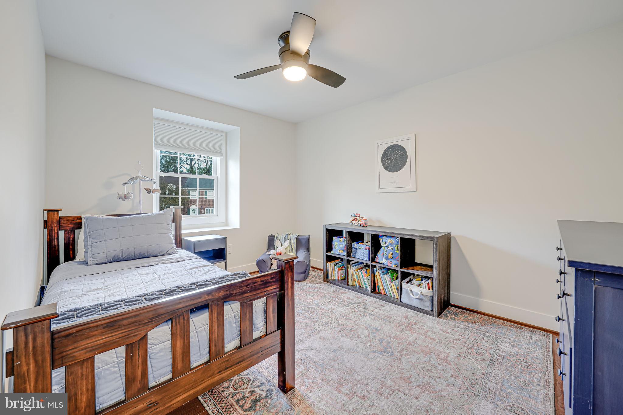 LAKEPOINTE - Residential