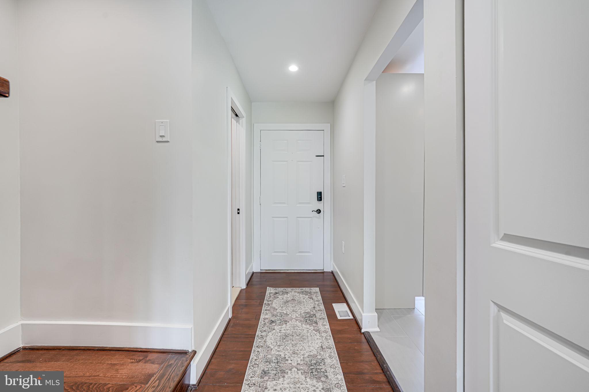 LAKEPOINTE - Residential