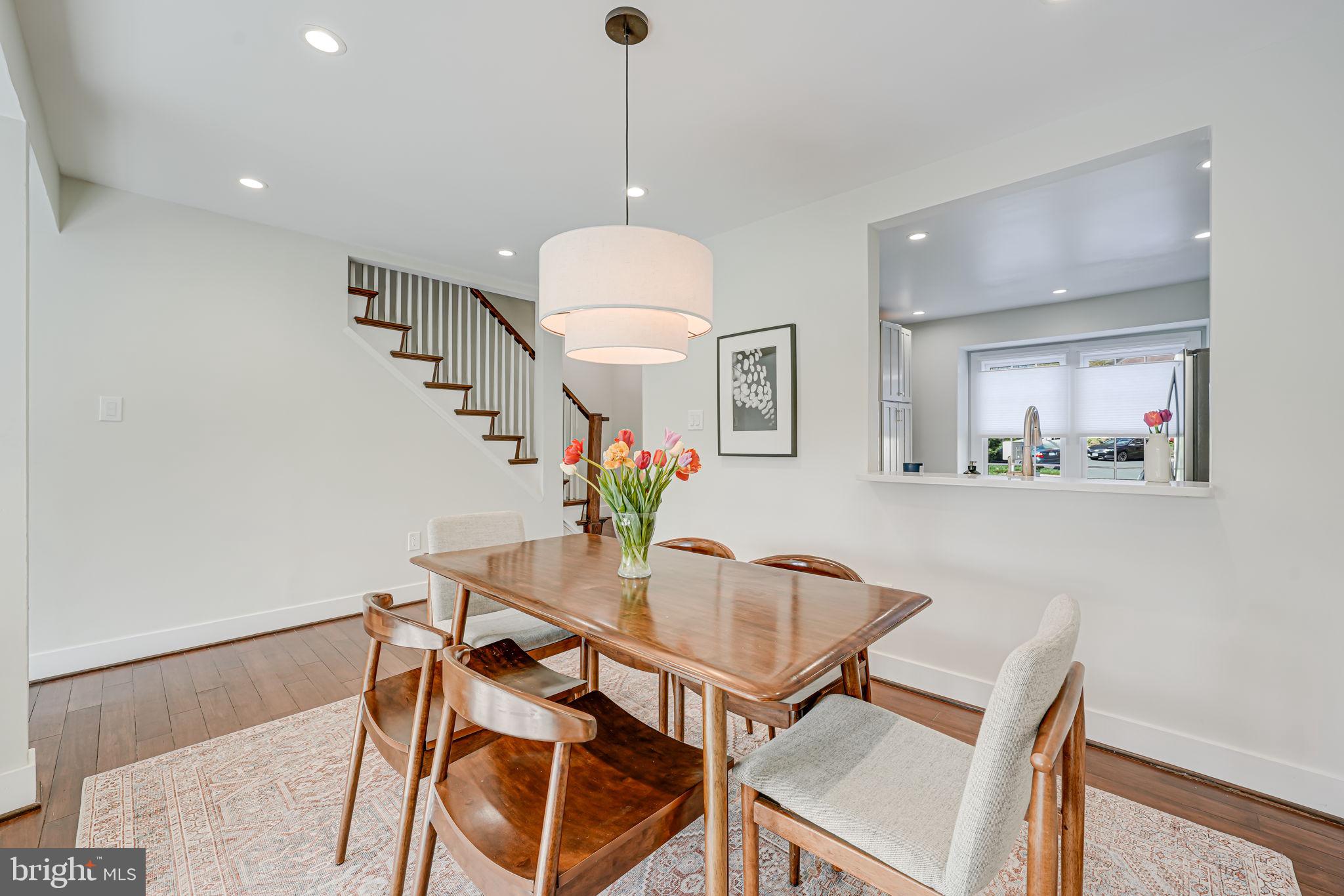 LAKEPOINTE - Residential