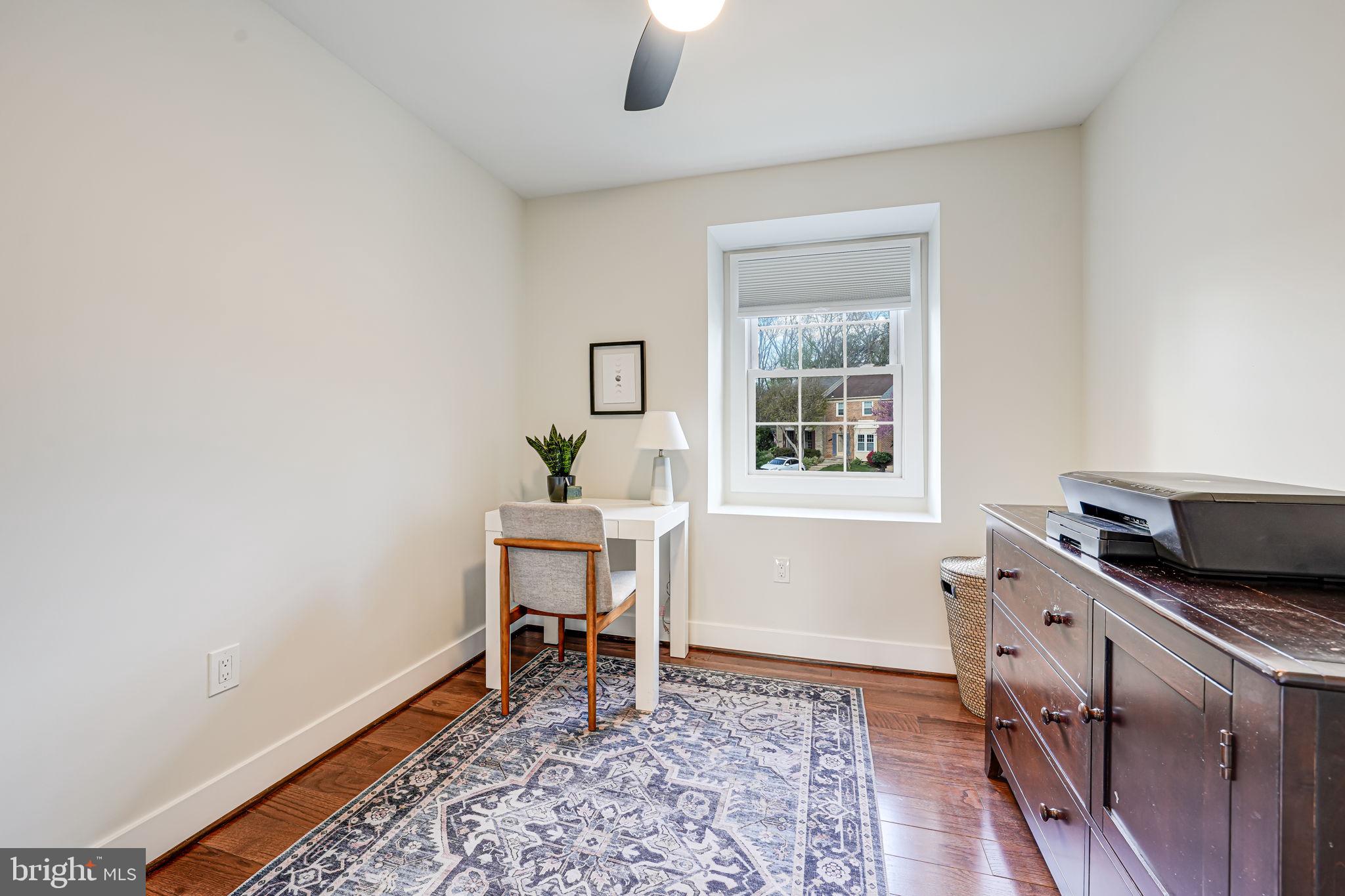 LAKEPOINTE - Residential