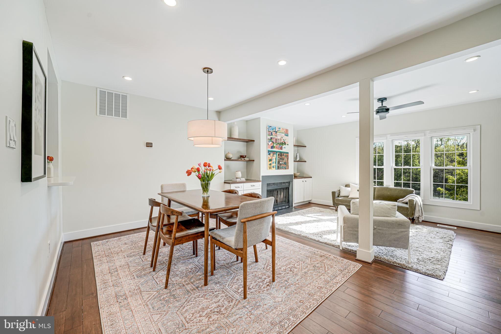 LAKEPOINTE - Residential