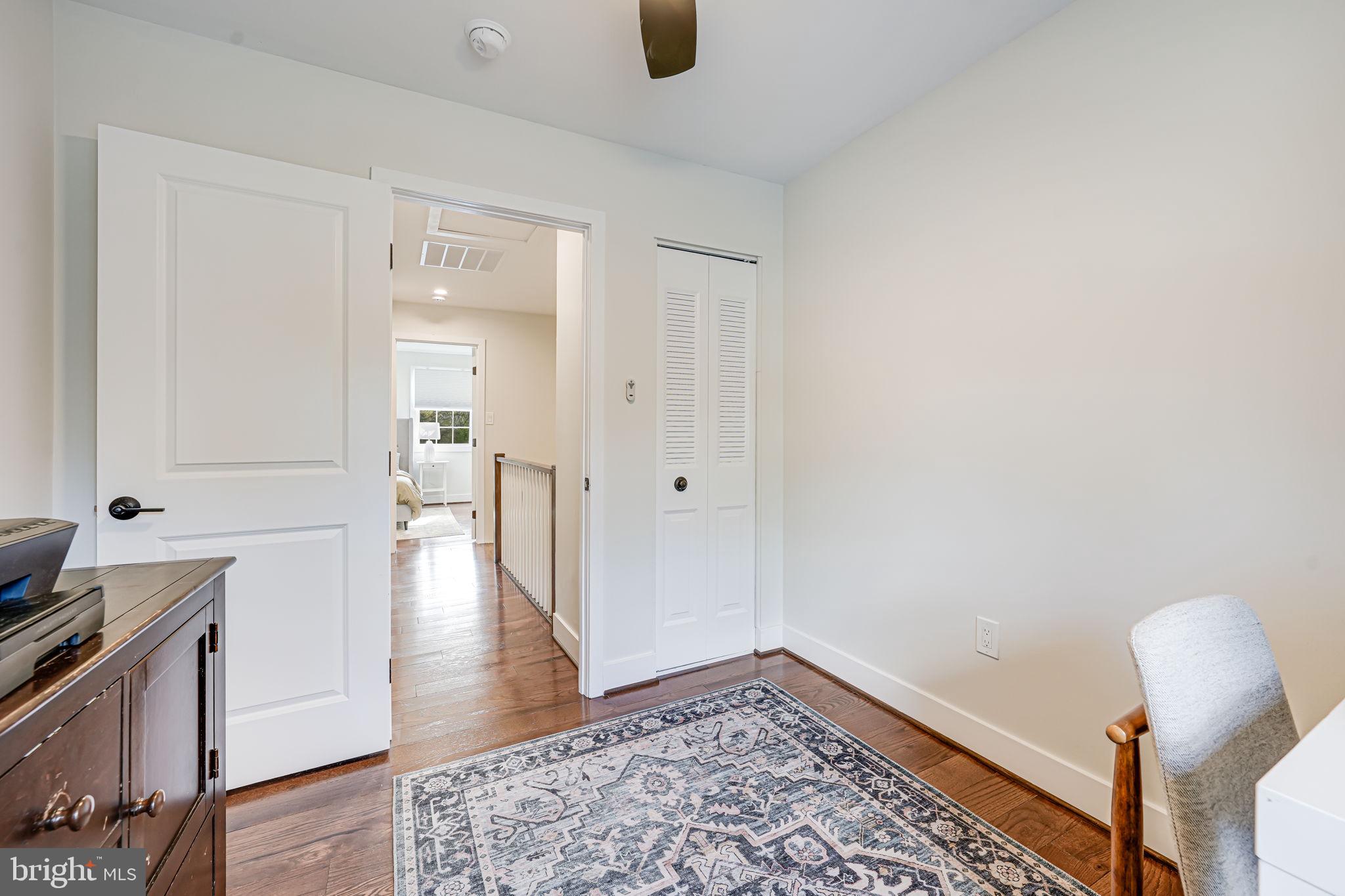 LAKEPOINTE - Residential