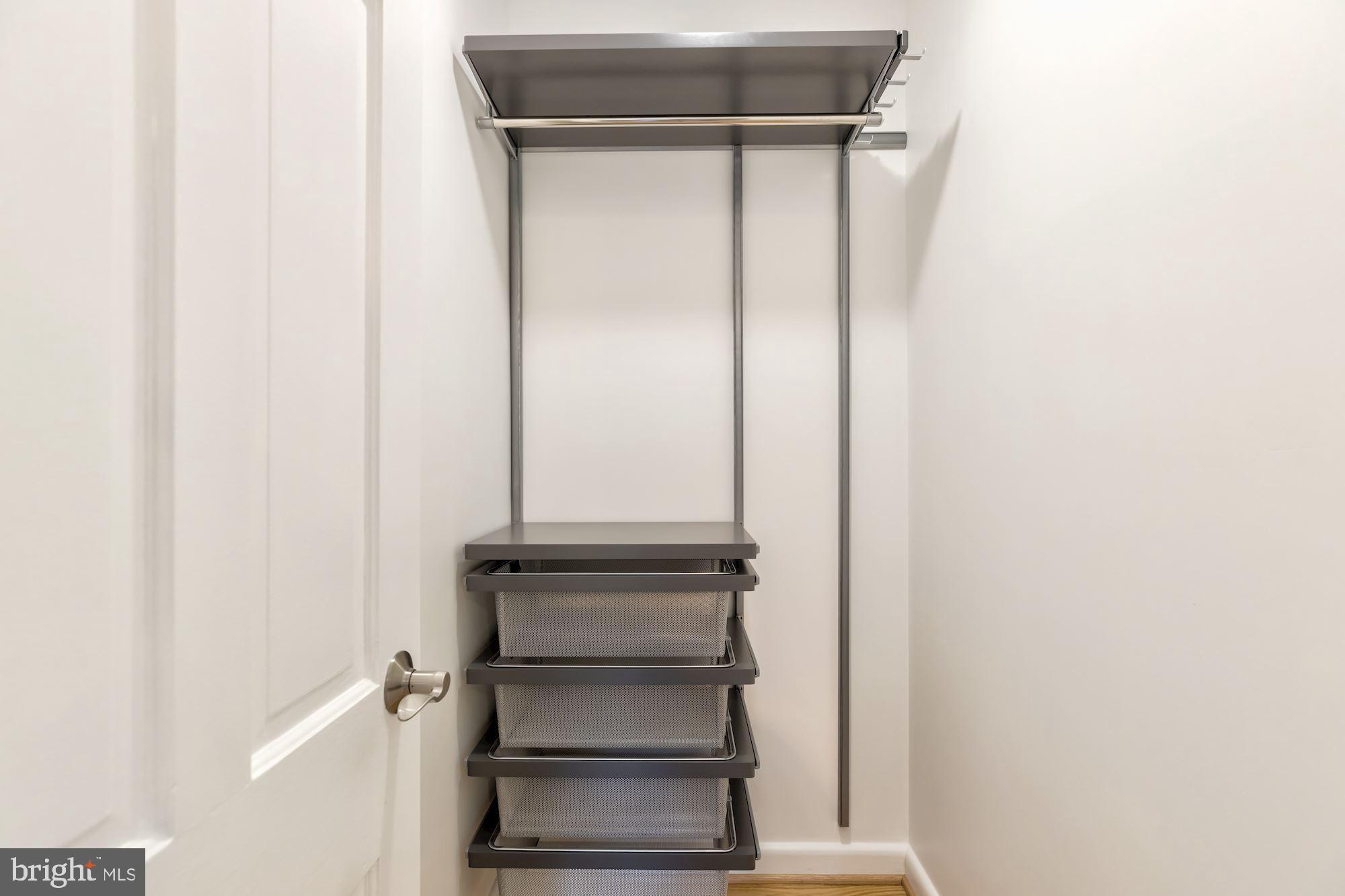 RIVERWOOD - Residential