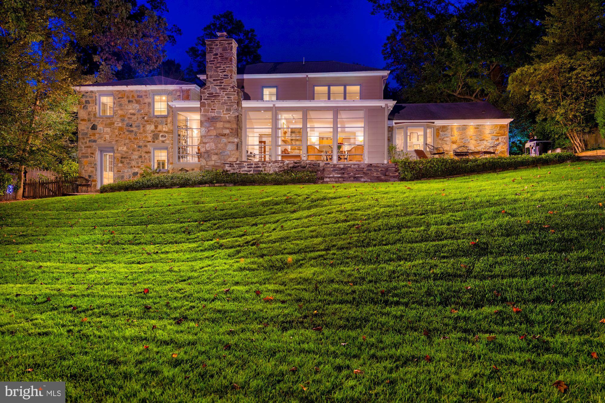 RIVERWOOD - Residential