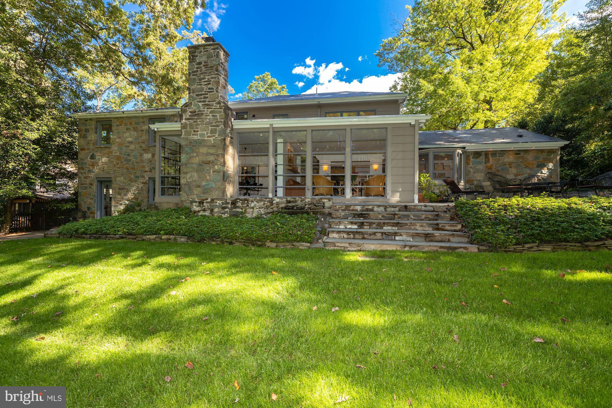 RIVERWOOD - Residential