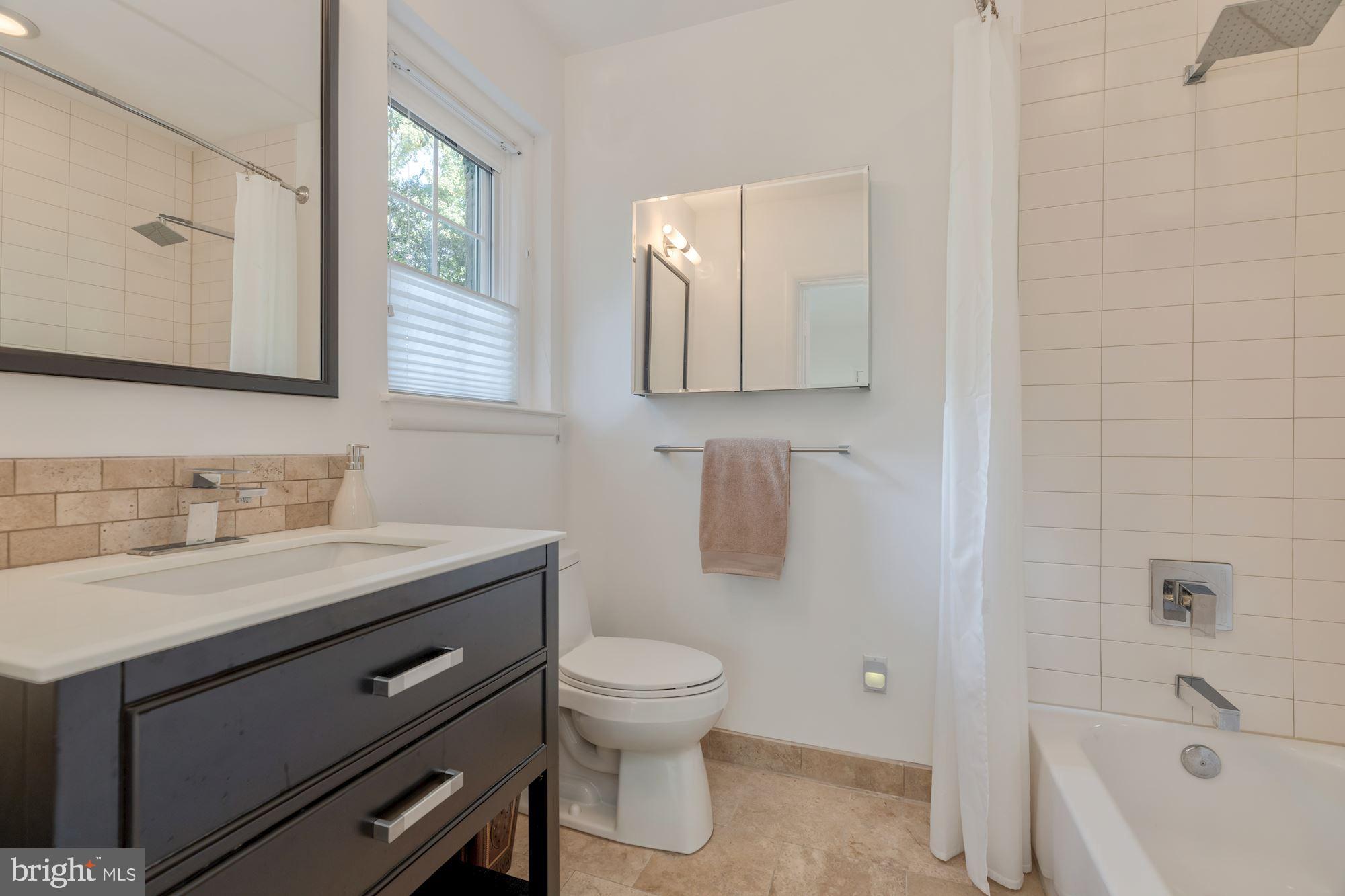 RIVERWOOD - Residential