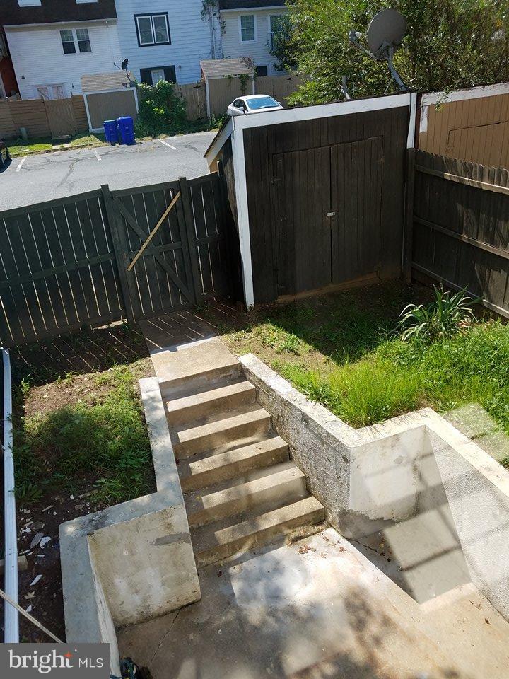 JEFFERSON PLACE - Residential Lease