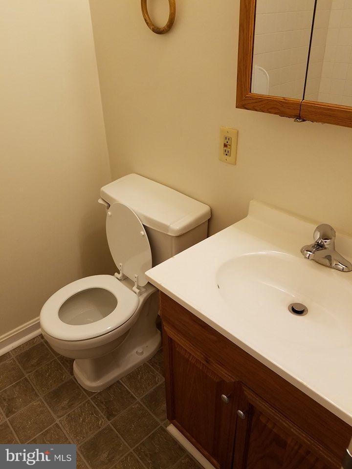 JEFFERSON PLACE - Residential Lease