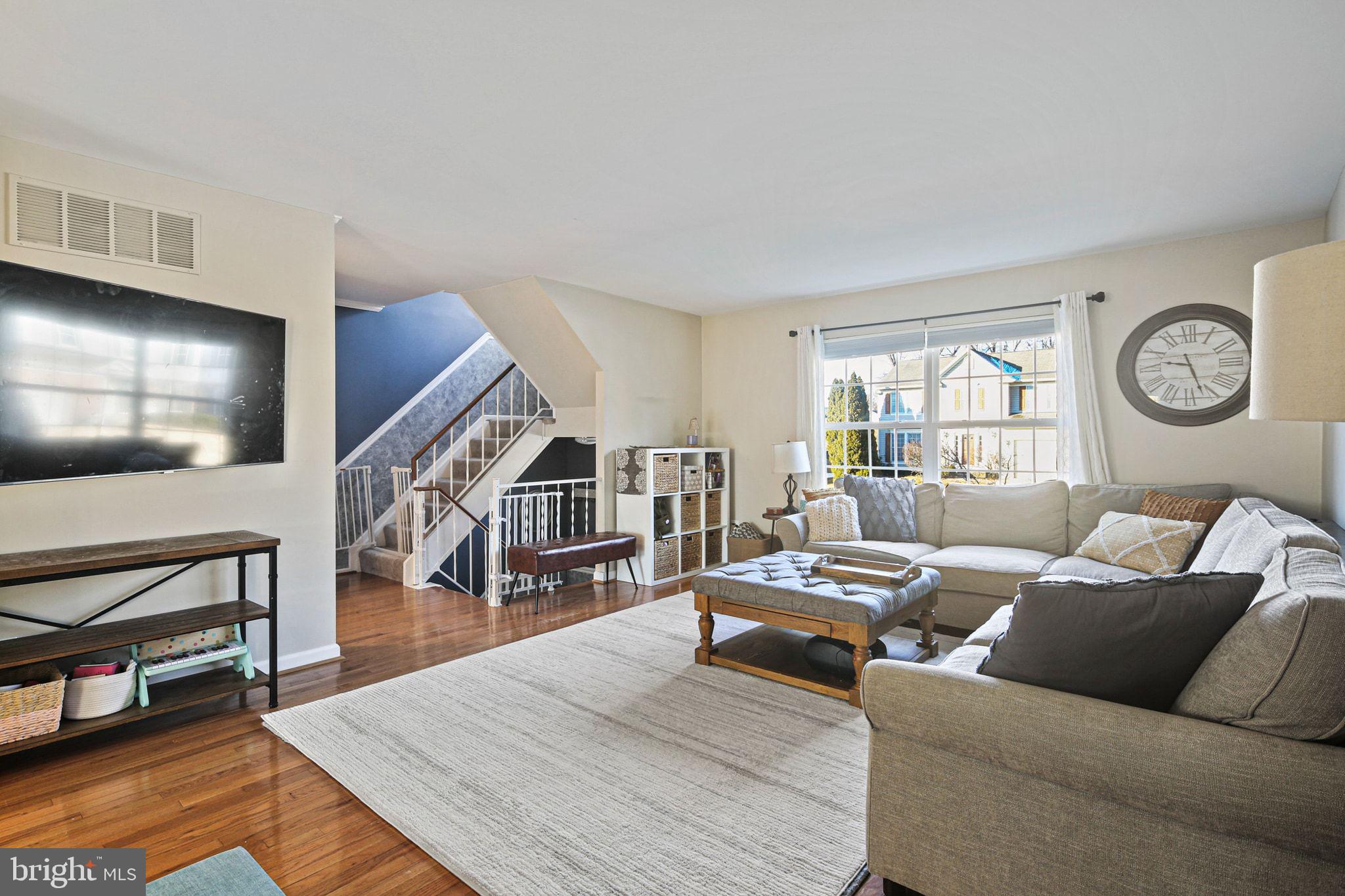 HINES ESTATES - Residential