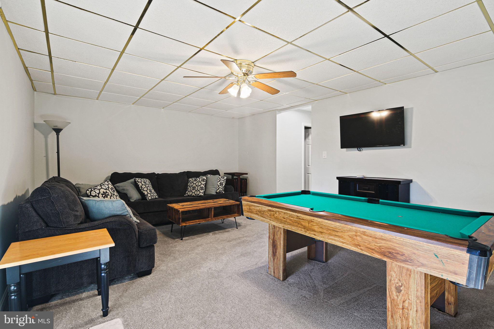 HINES ESTATES - Residential