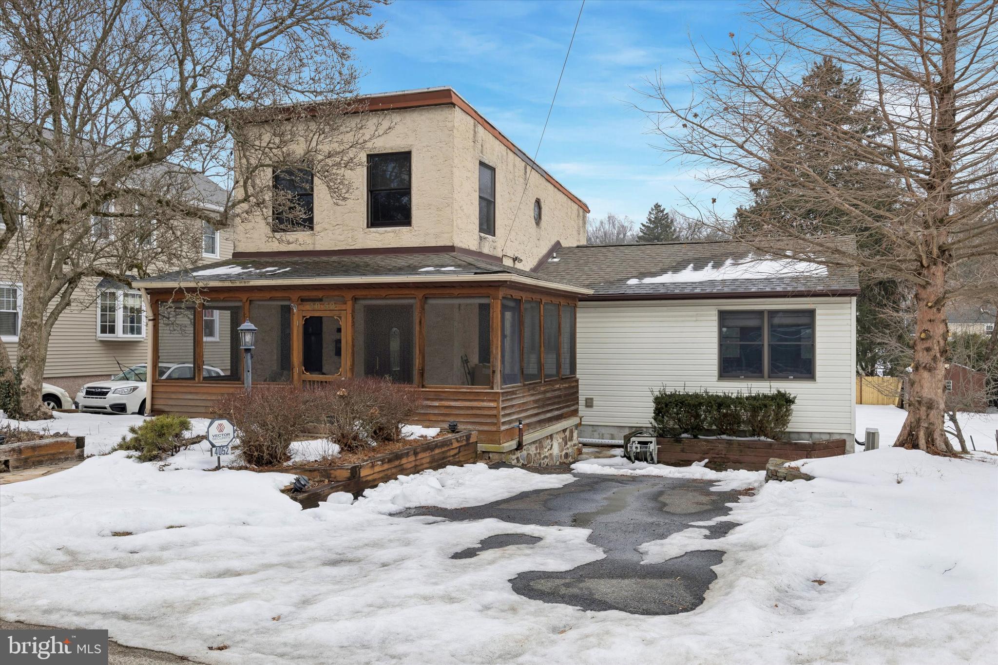 LAFAYETTE HILL - Residential