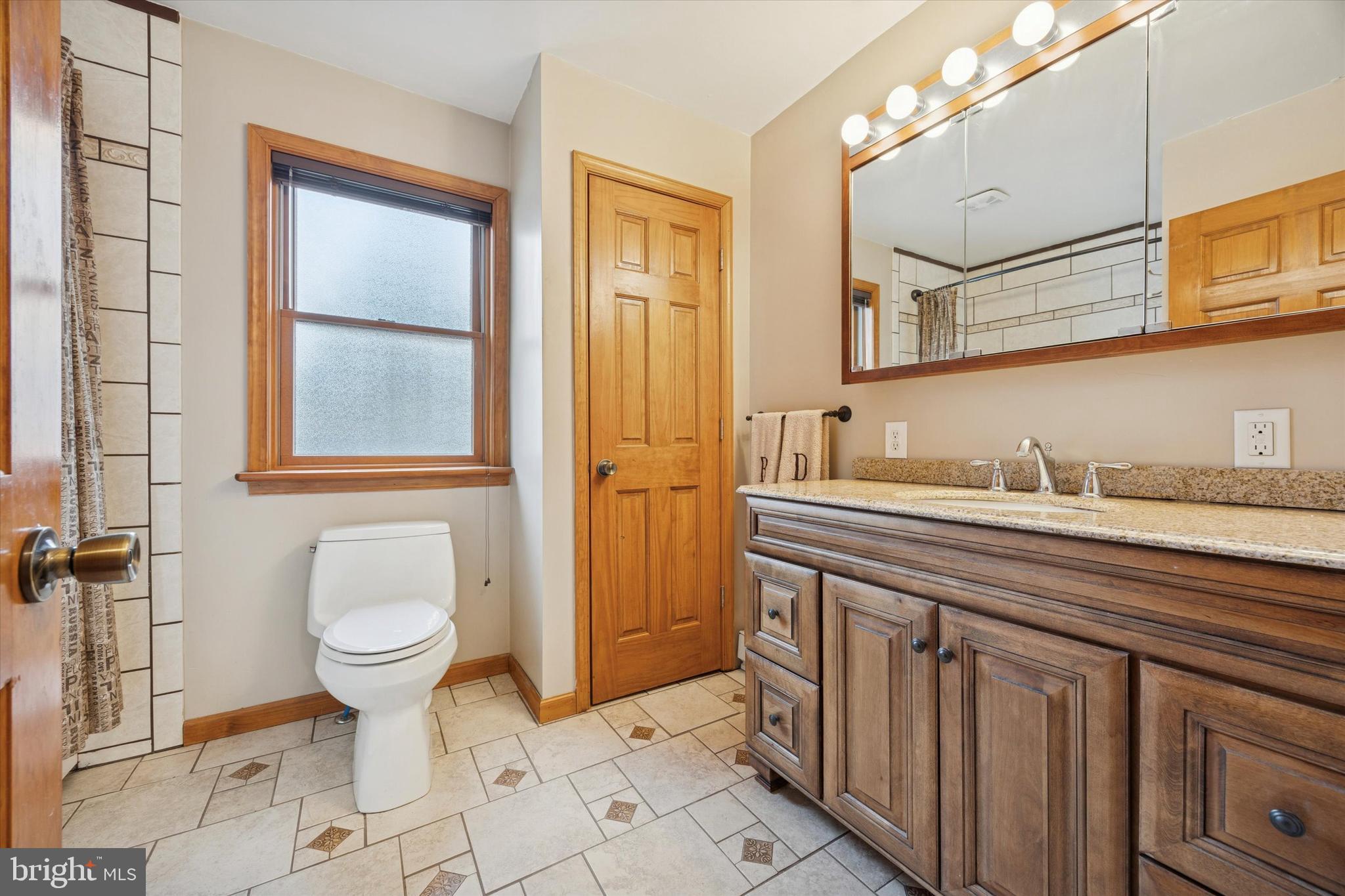 LAFAYETTE HILL - Residential