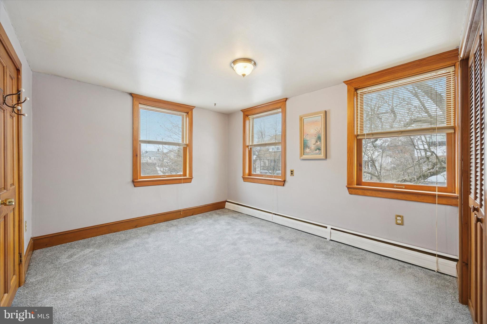 LAFAYETTE HILL - Residential