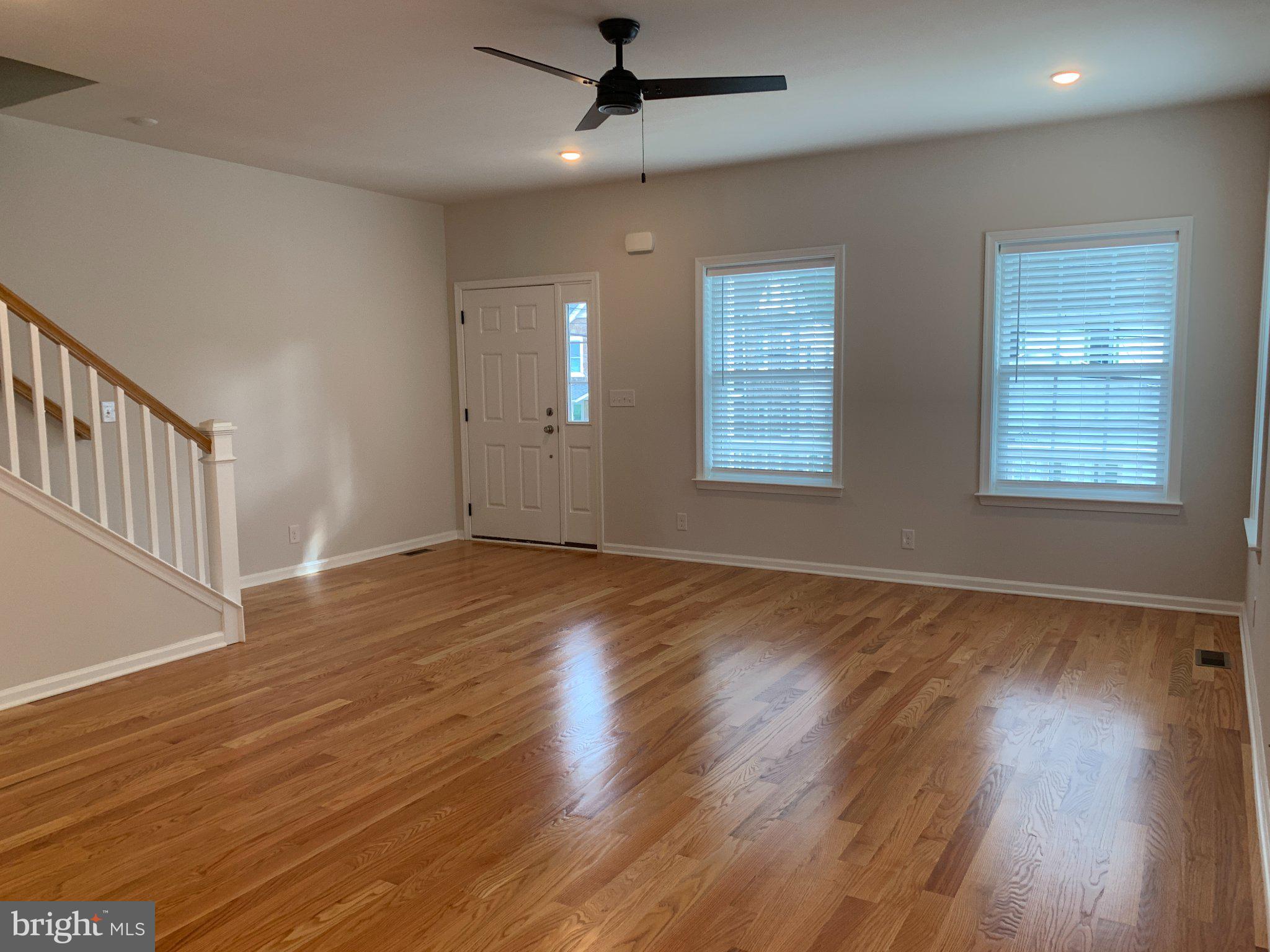 327 W MAPLE AVENUE 2