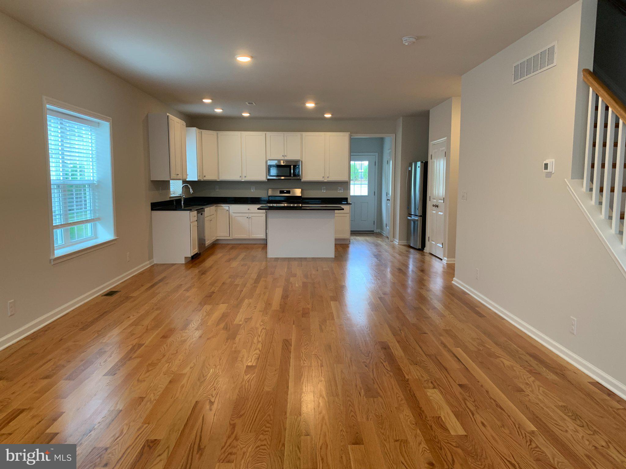 327 W MAPLE AVENUE 2
