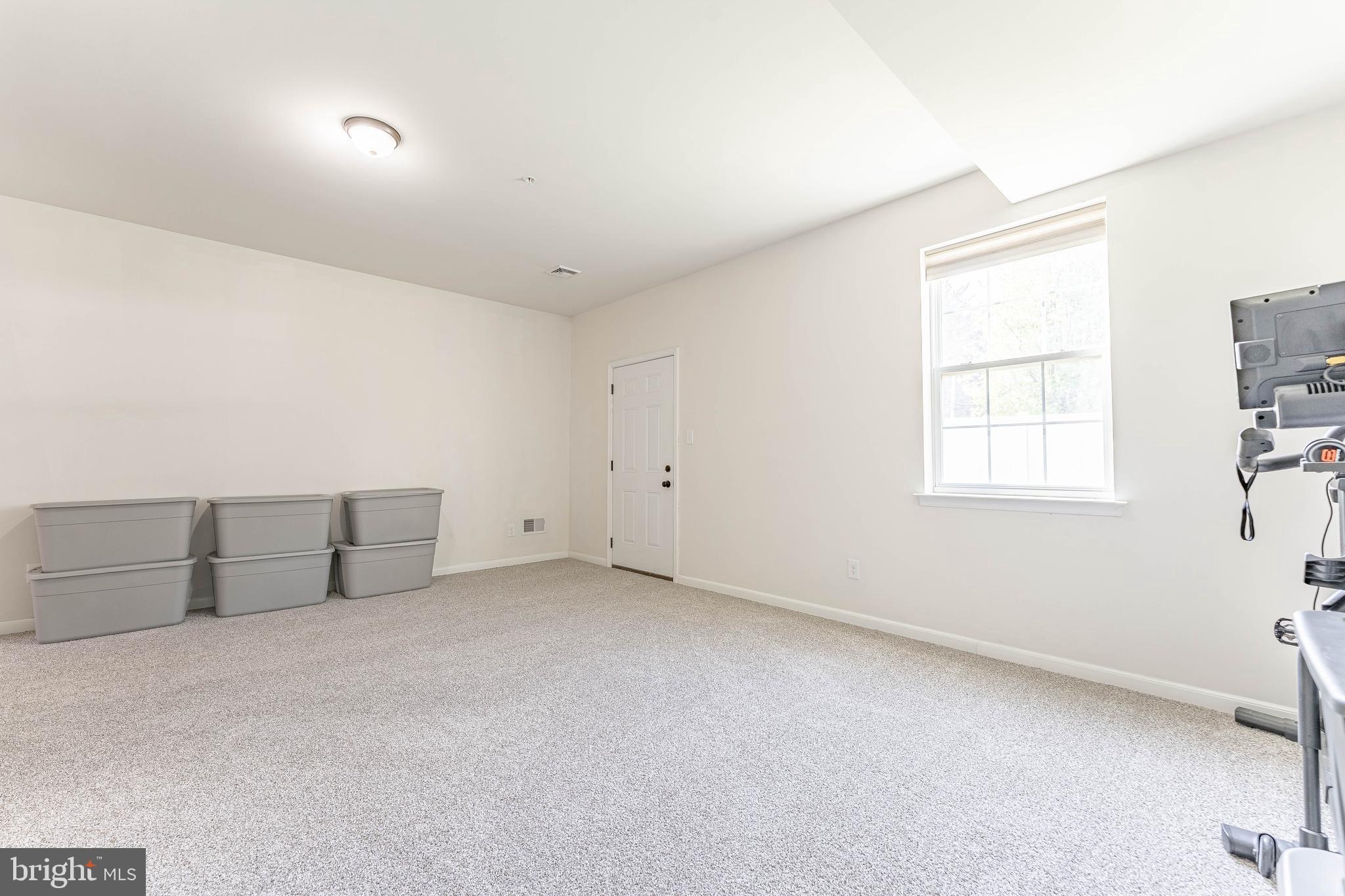 CEDAR COMMONS - Residential