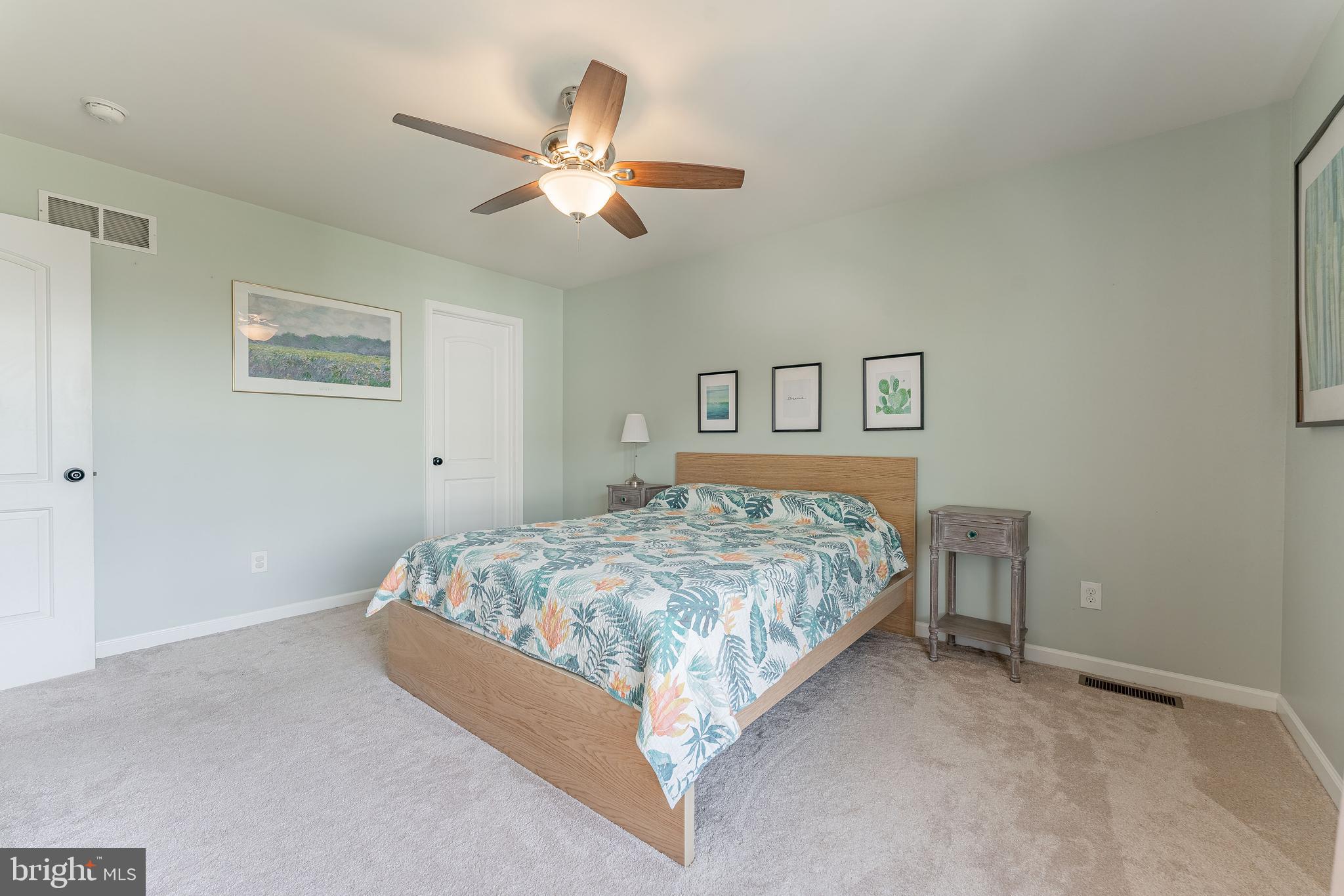 CEDAR COMMONS - Residential