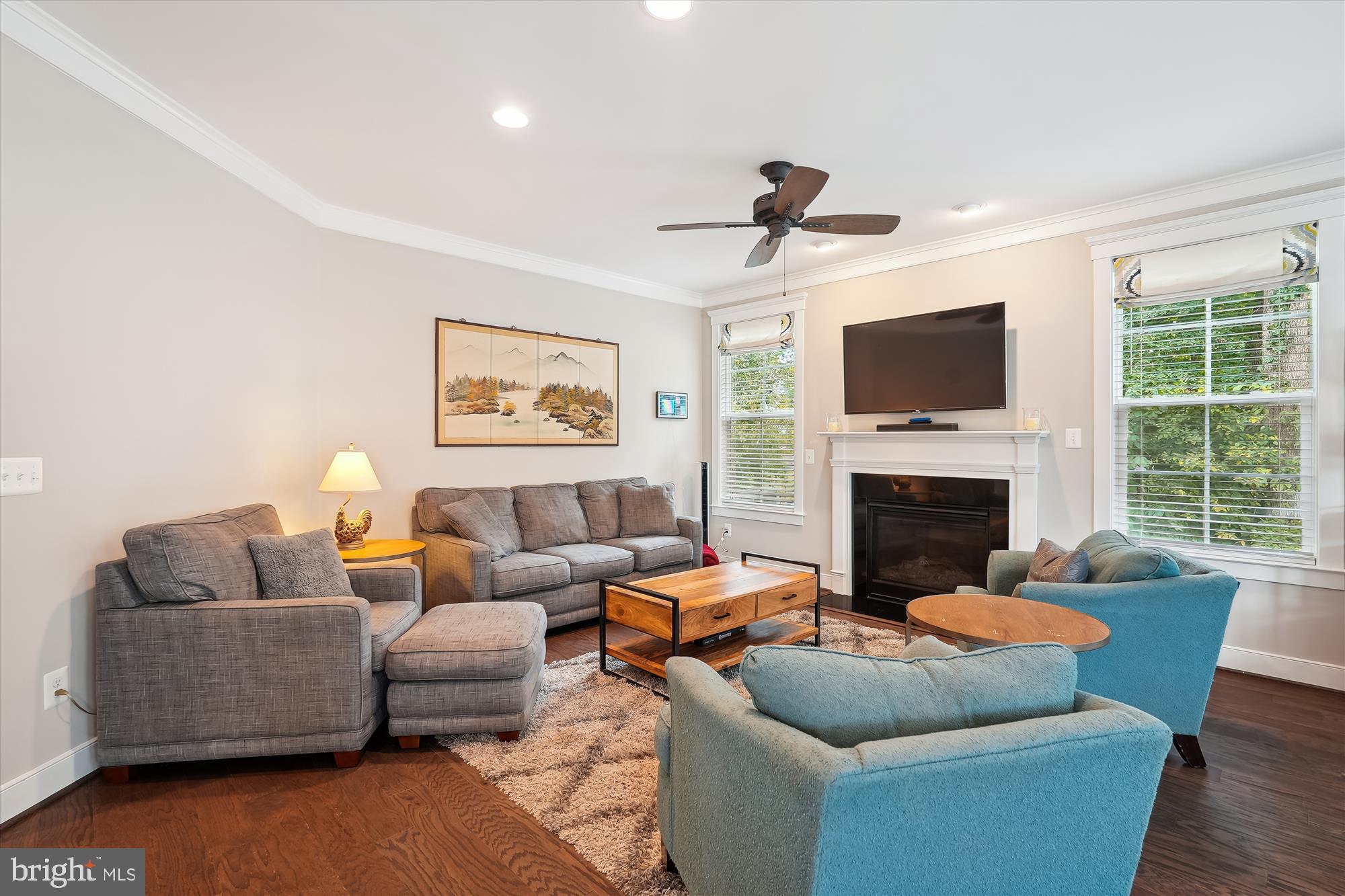 WARNER - Residential