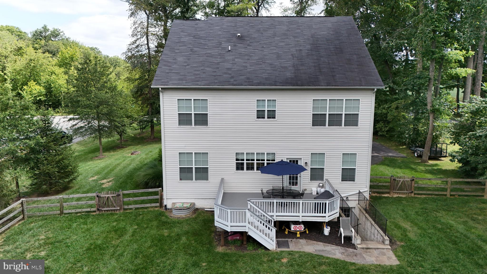 WARNER - Residential