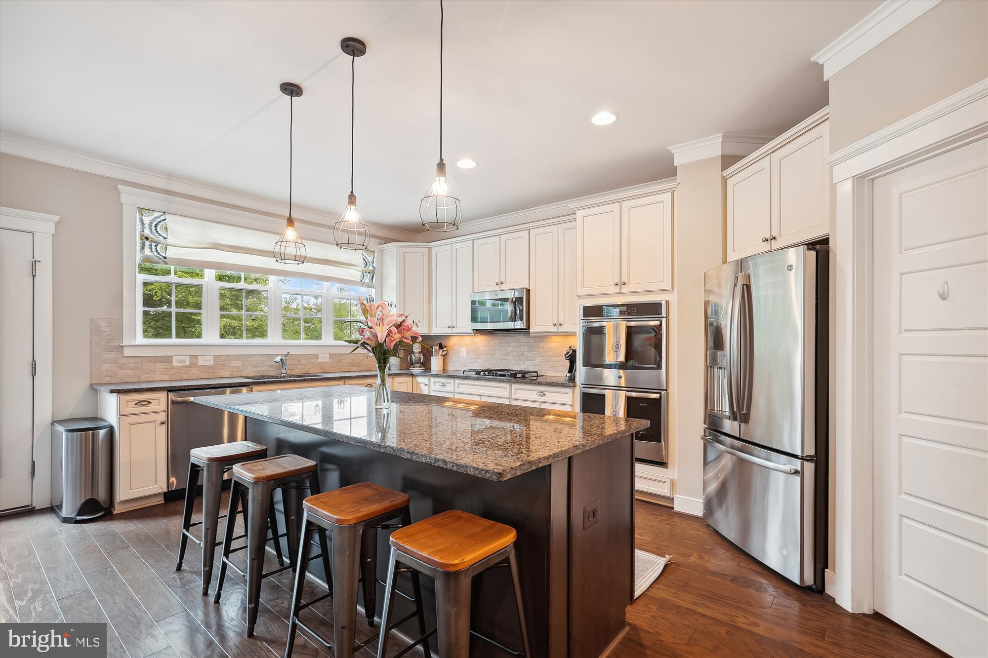 WARNER - Residential