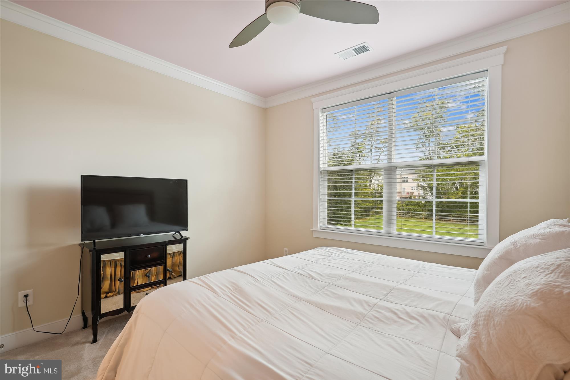 WARNER - Residential