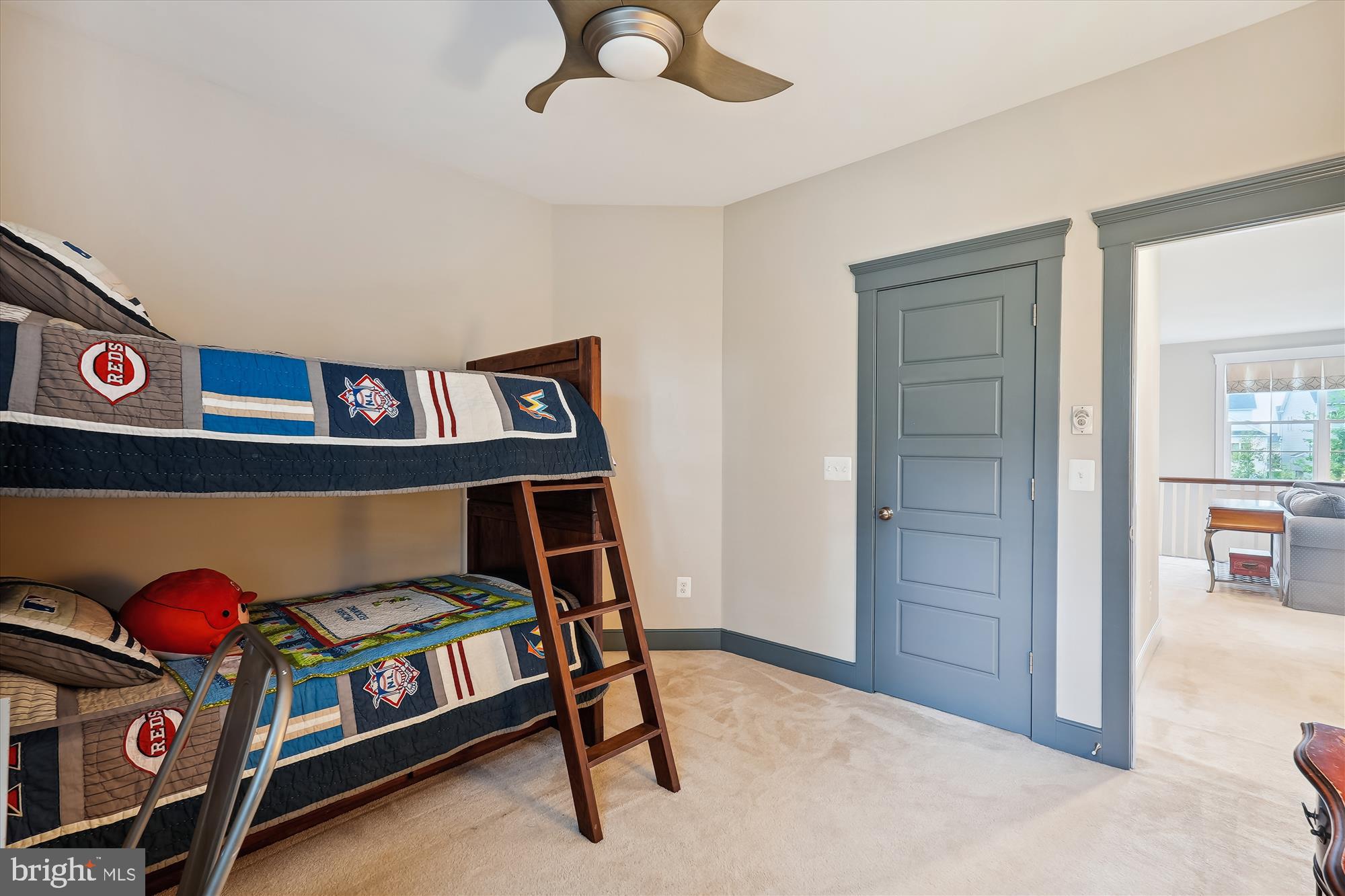 WARNER - Residential