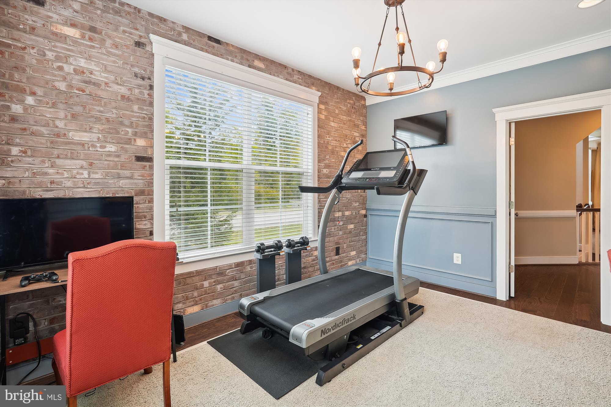 WARNER - Residential