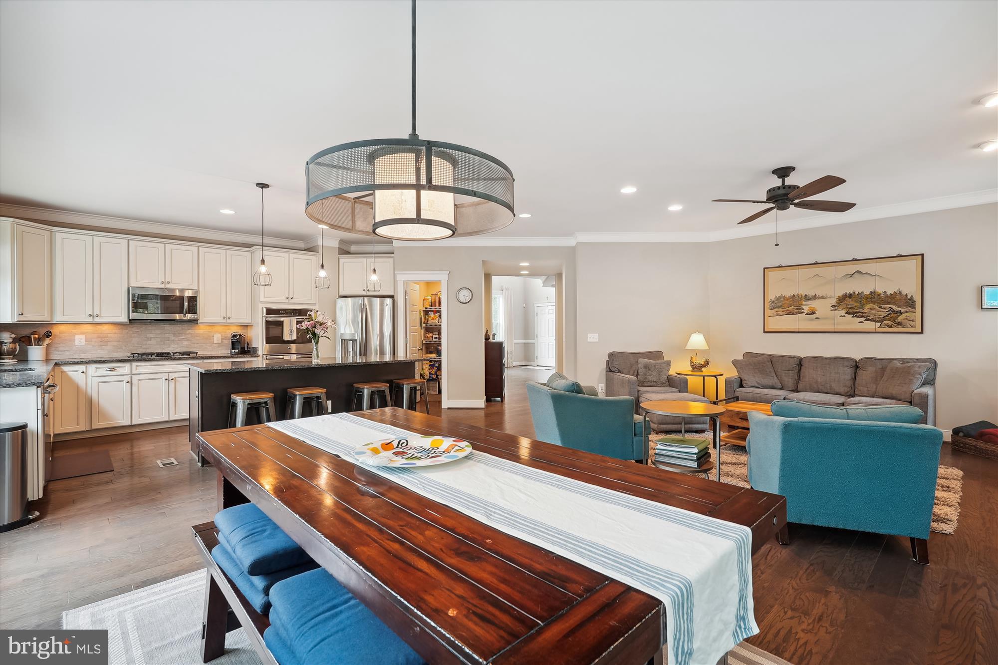 WARNER - Residential