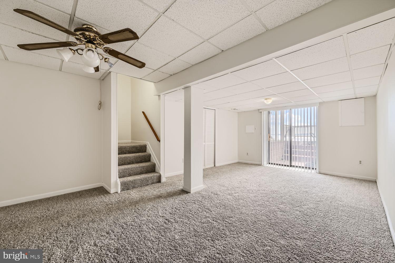 VILLA CAPRI - Residential Lease