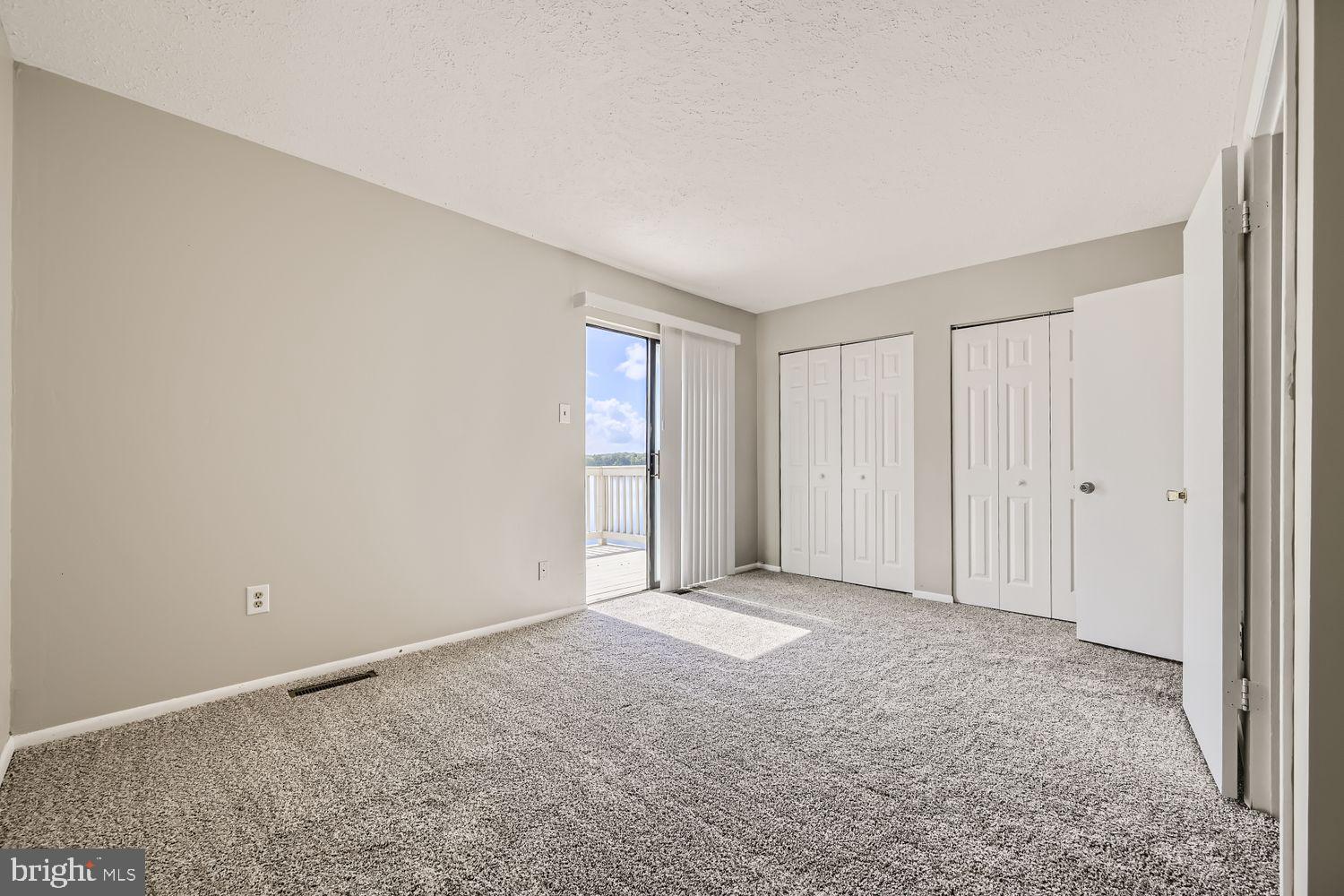 VILLA CAPRI - Residential Lease