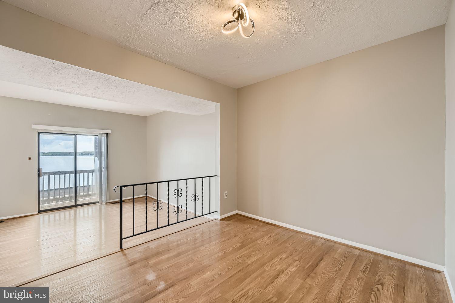 VILLA CAPRI - Residential Lease