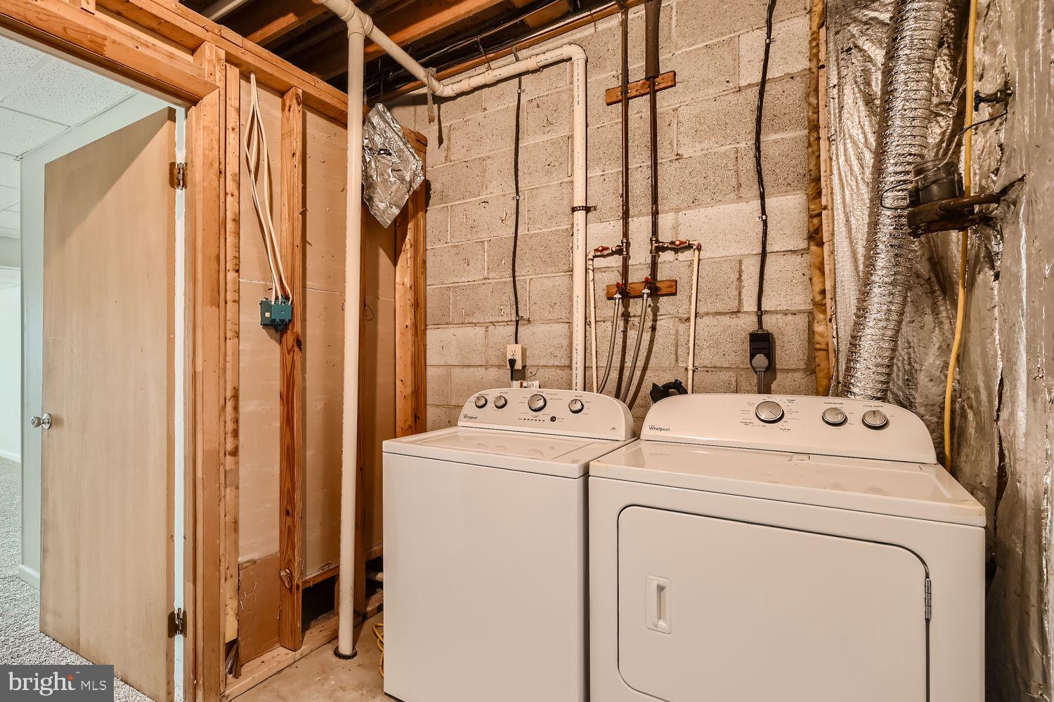 VILLA CAPRI - Residential Lease